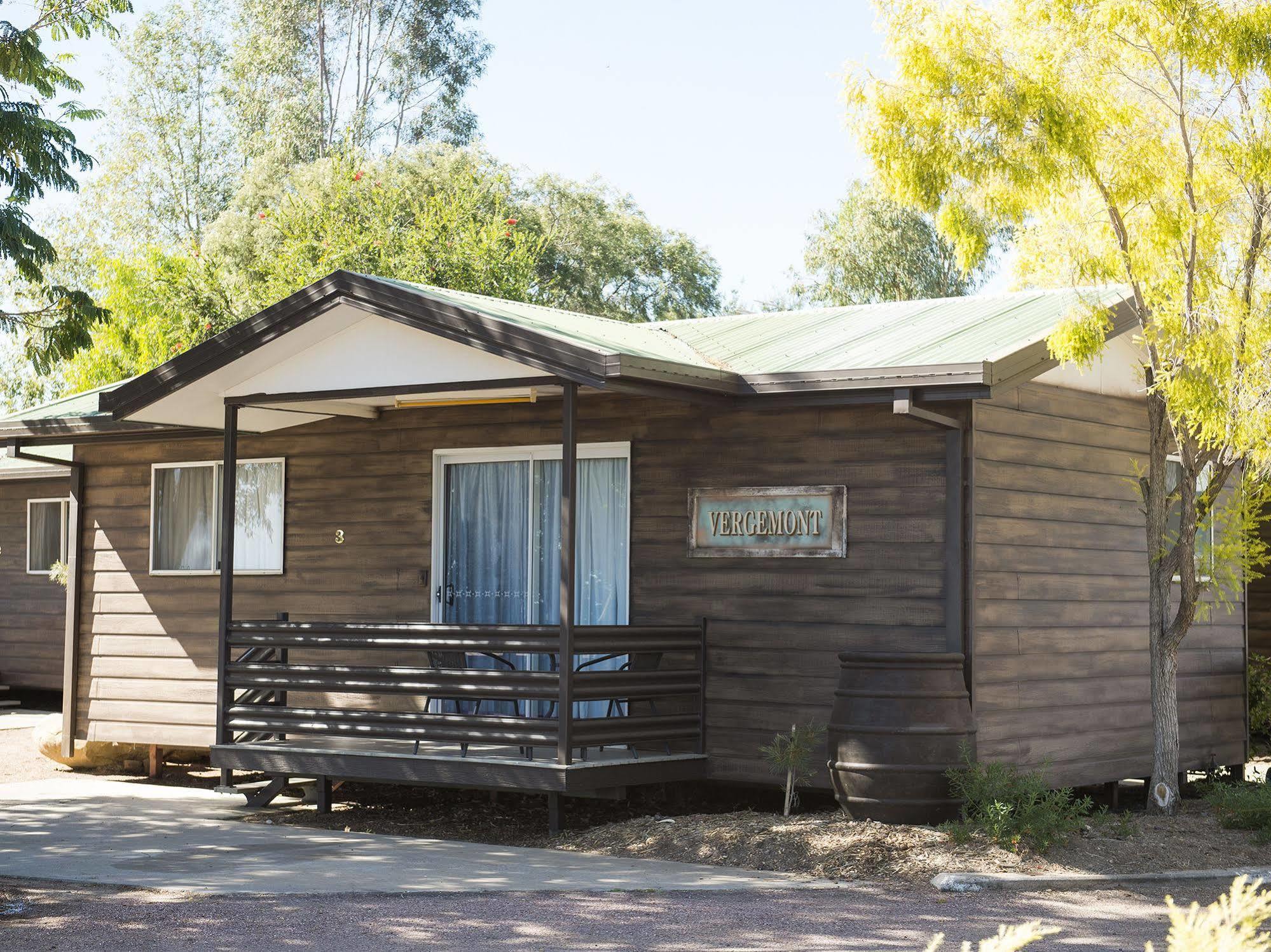 Saltbush Retreat Villa Longreach Exterior photo