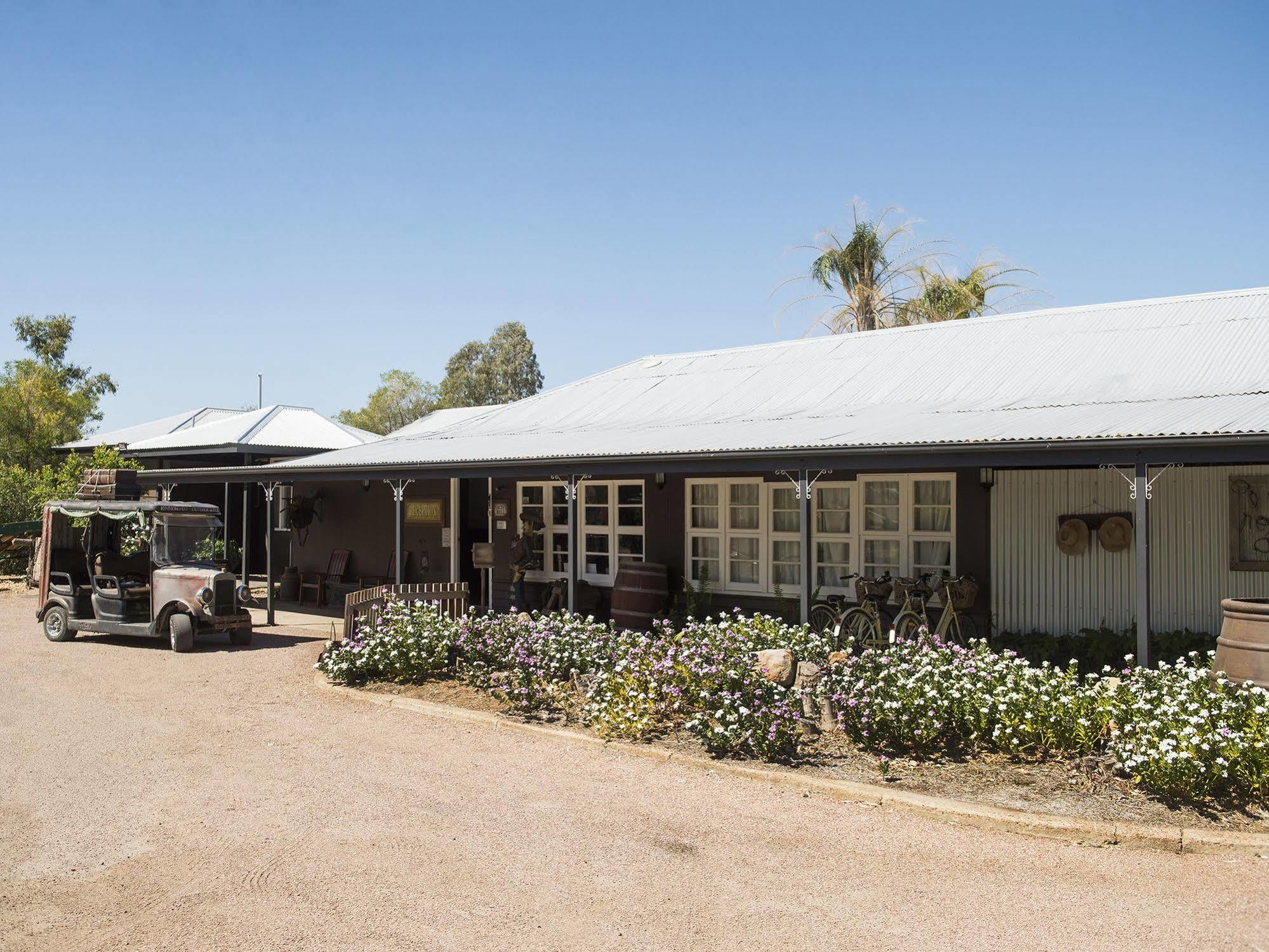 Saltbush Retreat Villa Longreach Exterior photo