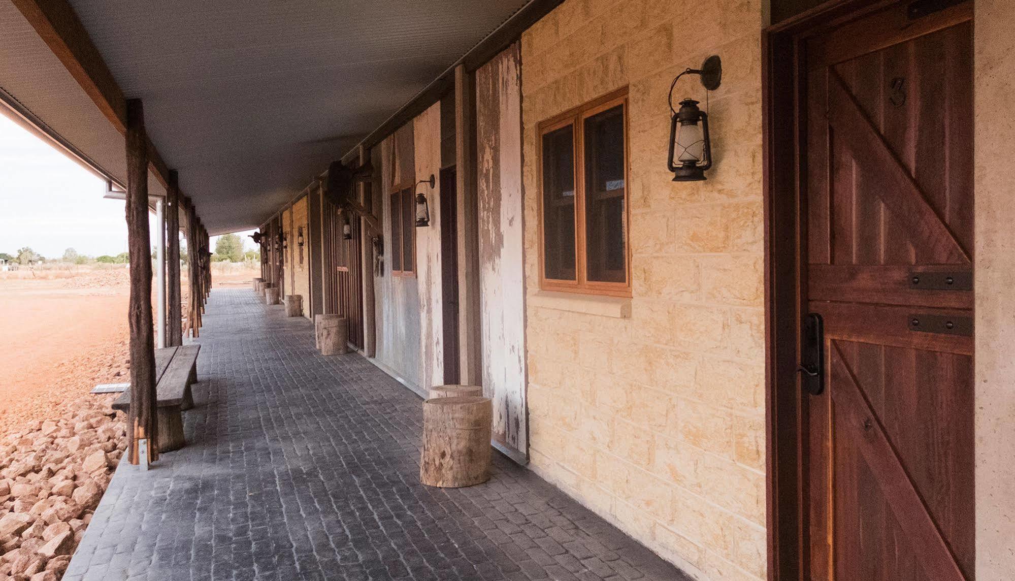 Saltbush Retreat Villa Longreach Exterior photo