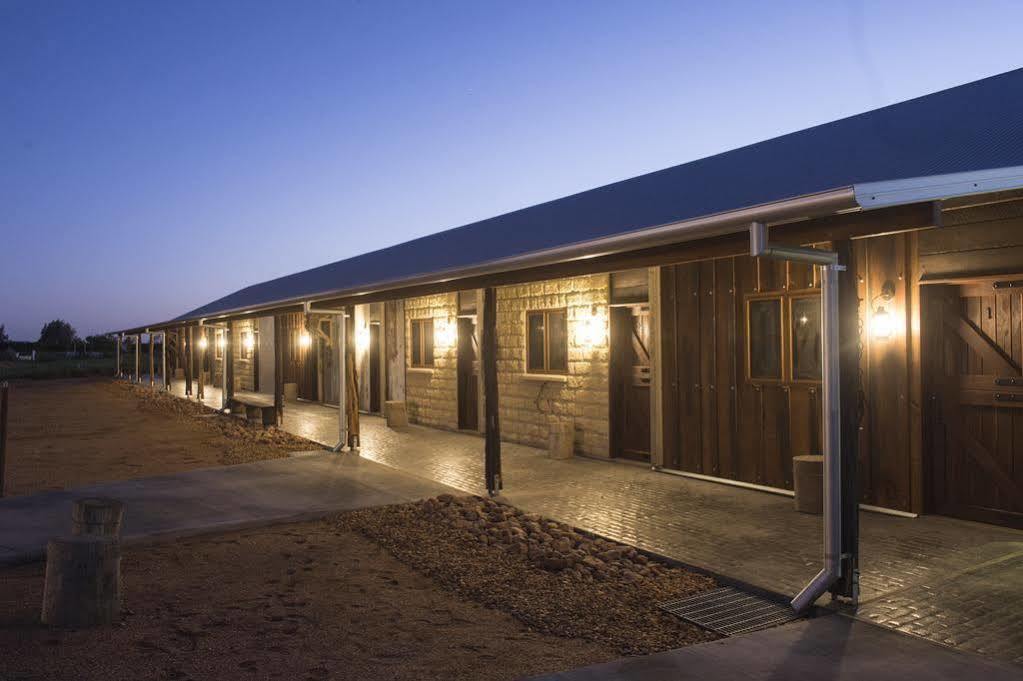 Saltbush Retreat Villa Longreach Exterior photo